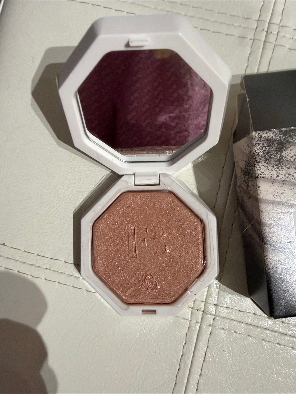 Fenty Beauty Demi'Glow Highlighter - Pale Pink & Black Box - Picture 4 of 5